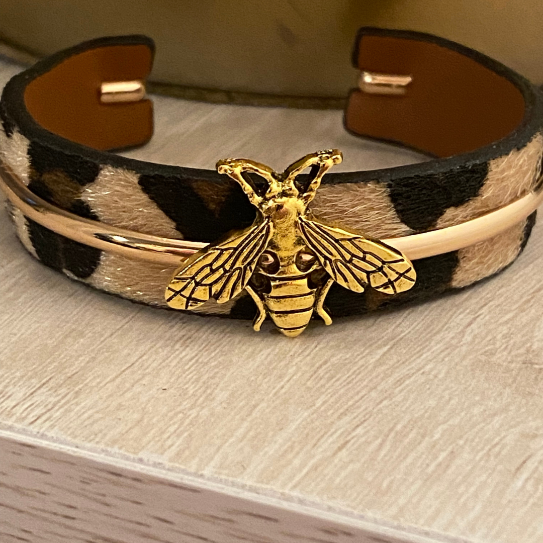 Anthologie, Co. - Wholesale Cuff Bracelet - Queen Bee Cuff Bracelet - Bee Embellished Bracelet4