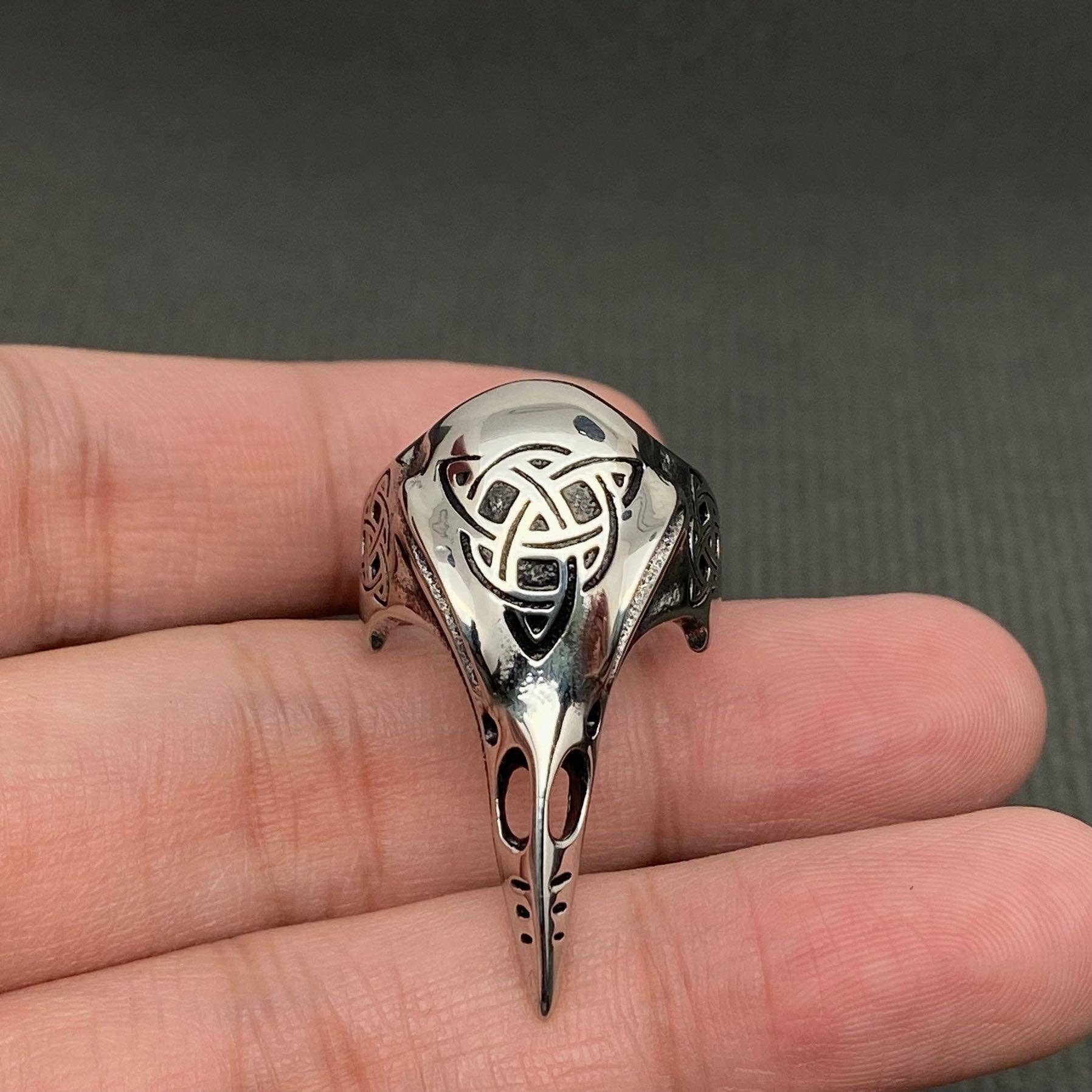 Mio Queena – wholesale Signet ring – Trinity Knot Viking Celtic Crow Skull S.Steel Ring - MJ/MR2