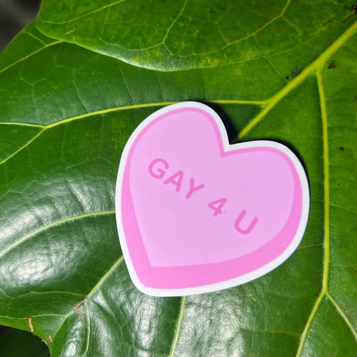 Autocollant de fierté LGBTQ "Gay 4 U" en forme de cœur de conversation en bonbon pour la vente par ThinkofMeFrondly