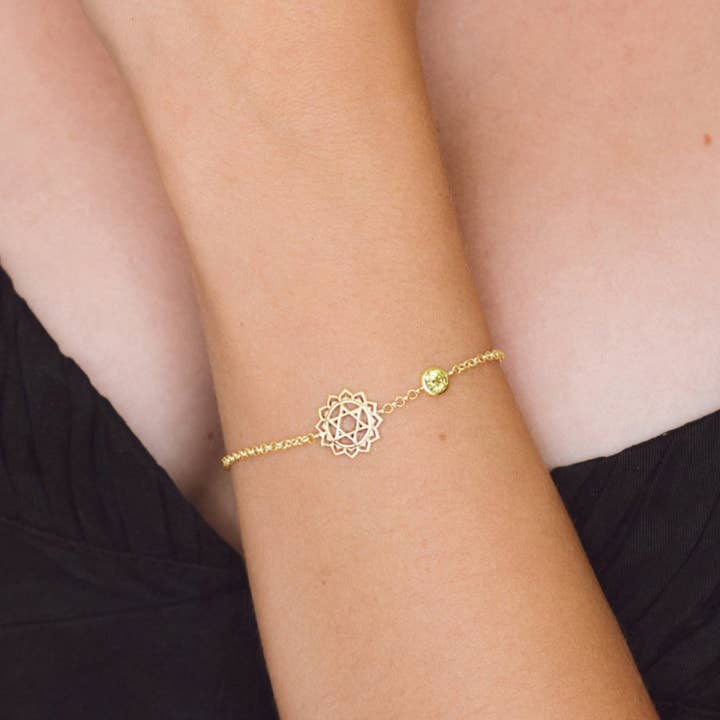 Charlotte's Web Jewellery - Wholesale Charm/Dangle Bracelet - Heart Chakra Bracelet - Gold