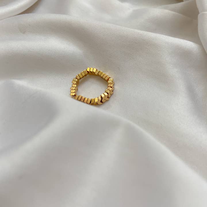 ROCCIA Ring for engroshandel hos Emerald Cut