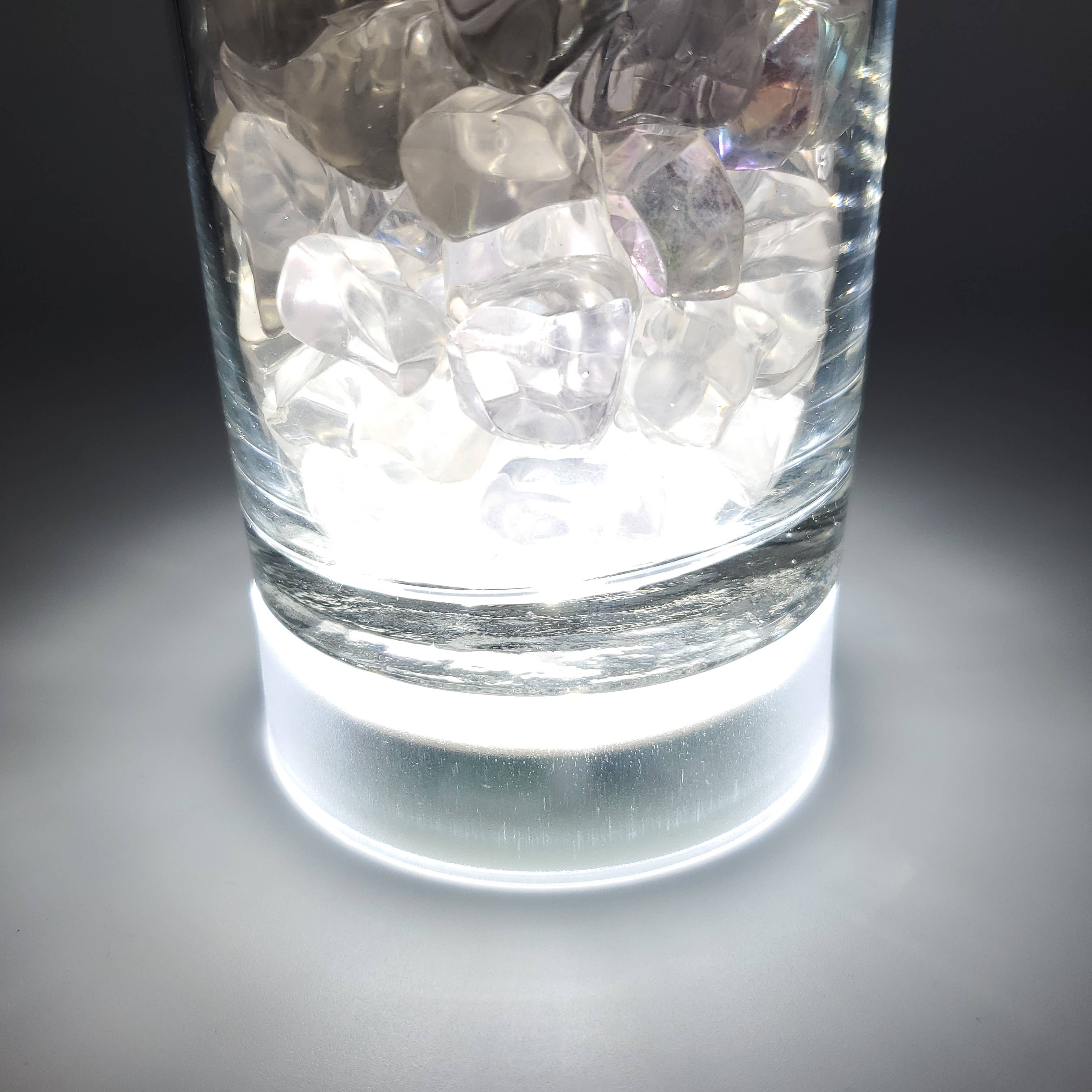 LumaBase - Wholesale Accent/Desk Lamp - Battery Operated Cool White LED Base Light - Round3