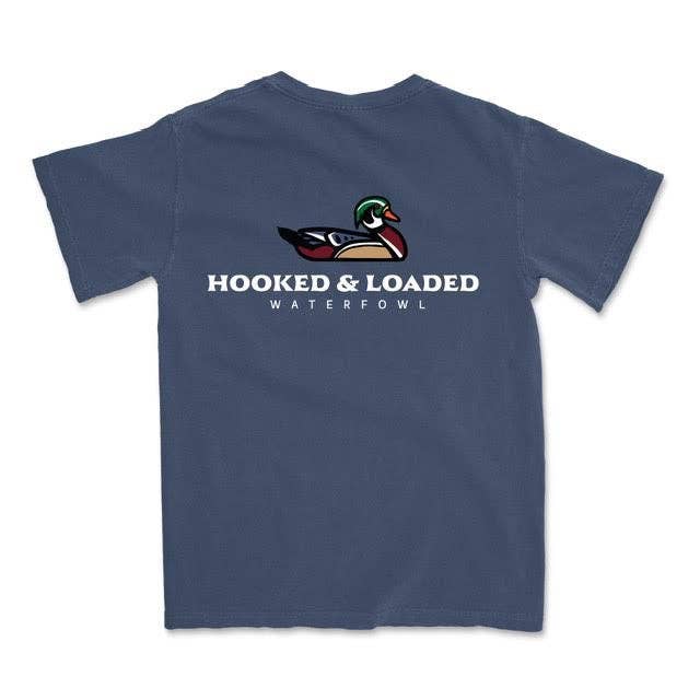Le T-shirt à poche Woodie - Minuit pour la vente par Hooked and Loaded Outdoors