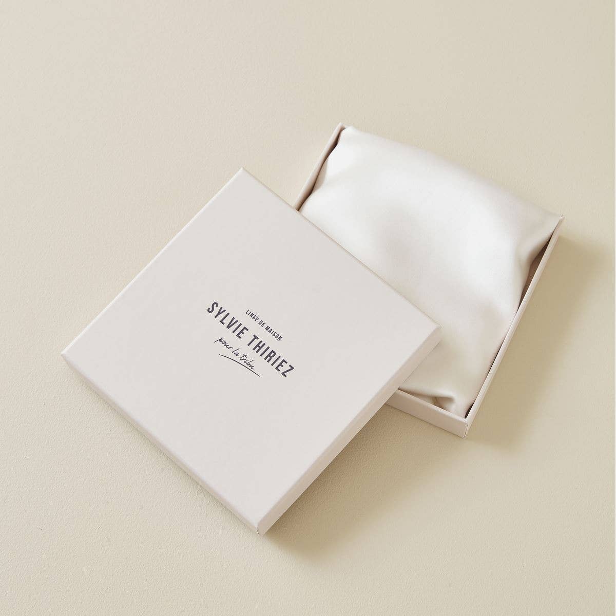 Sylvie Thiriez - Wholesale Bedding pillowcase/sham - Saline white silk pillowcase1