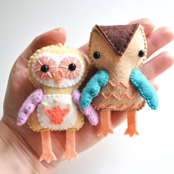 DelilahIris Designs - Wholesale DIY Craft Kit - DIY Craft Kit - Owl Felt Ornament Craft Sewing Kit Cute Gift6