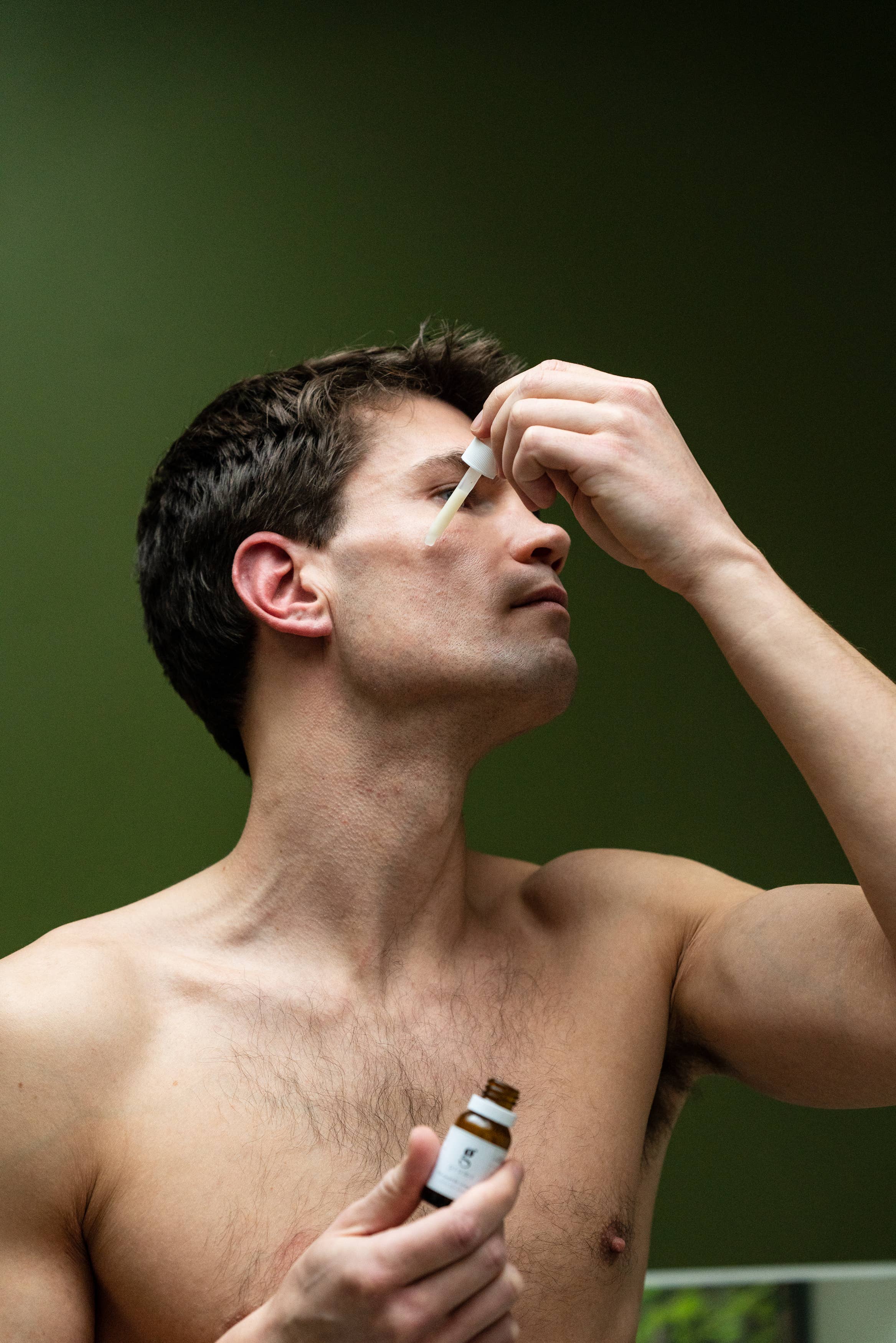 grums – Großhandel Augenseren – HA + Peptid-Komplex Augenserum – Anti-Aging & Aufhellend5