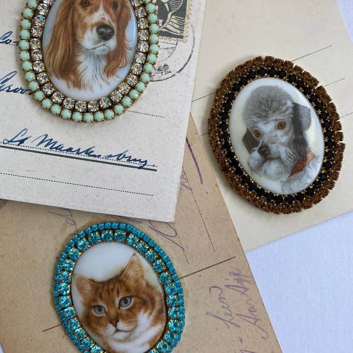 Tezeè – Großhandel Broschen – Hund- und Katzen-Brosche mit Strasssteinen8