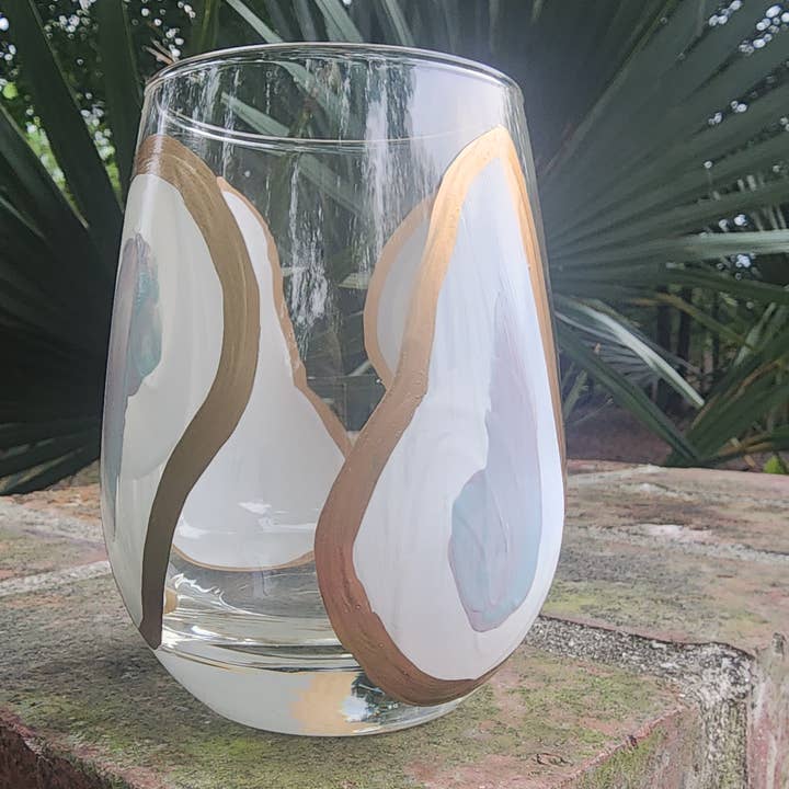 Sugarcane Home – wholesale Wine glass – Stemless Oyster Confetti Glasses1