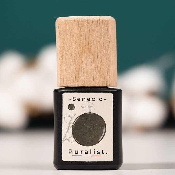 Semi-permanent nail polish Senecio cineraria for wholesale by Puralist