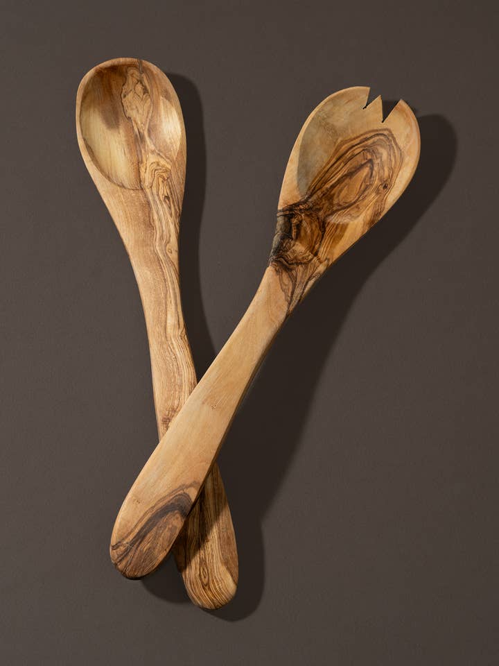 Handgjord serveringsset i olivträ – naturlig värme till köket för wholesale av GHARYAN Stoneware & Olive Wood Tableware | Canada