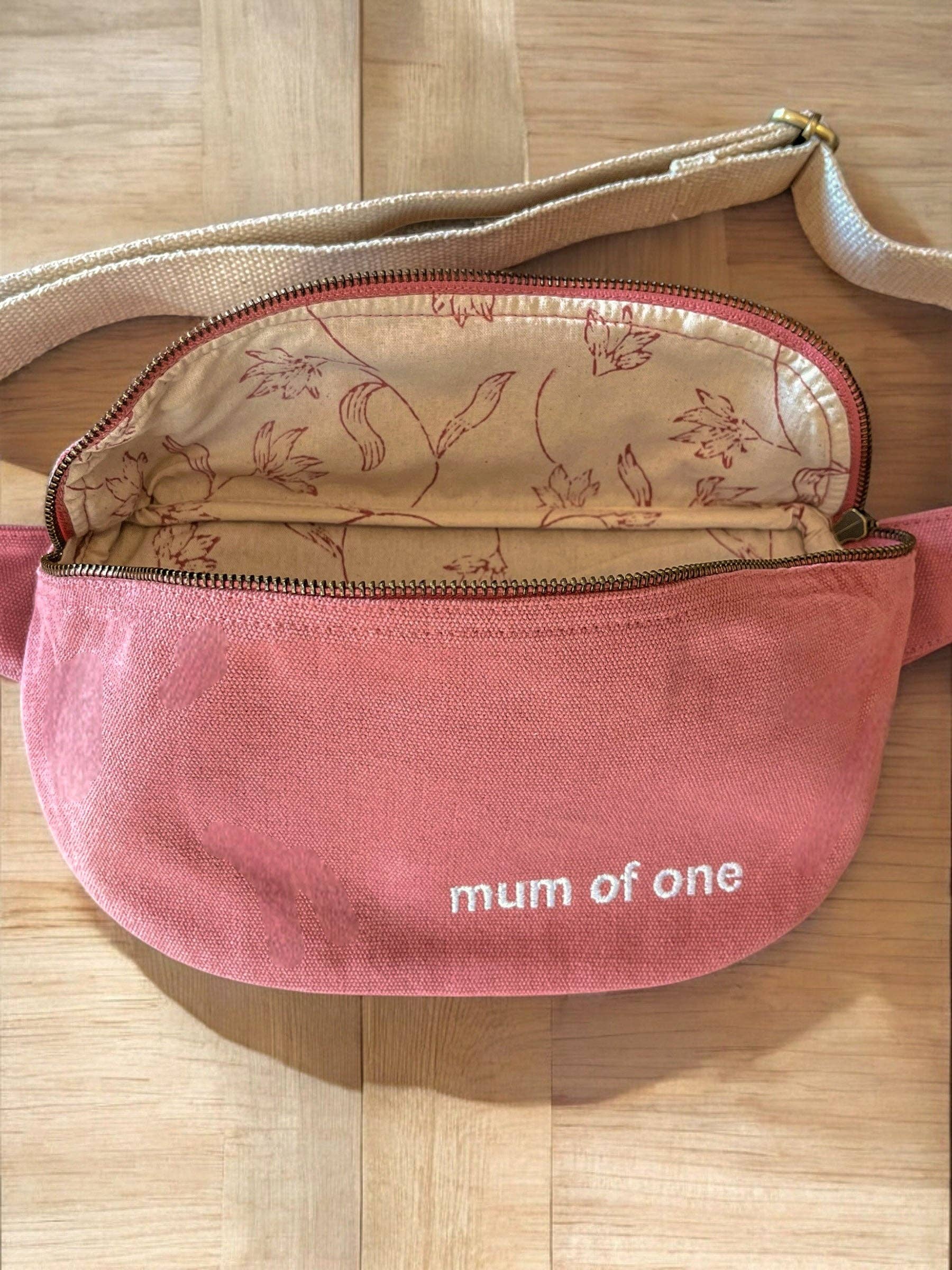 Family Impact Stories - Wholesale Belt Bag - Women's - BANANA “MUM OF ONE” PINK1