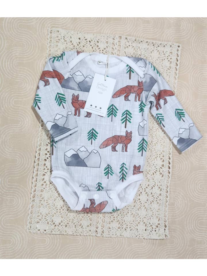 Small Blessings Design – wholesale Bodysuit (non-footed) – Baby – Fox bodysuit,infant clothing, bodysuit,infant romper