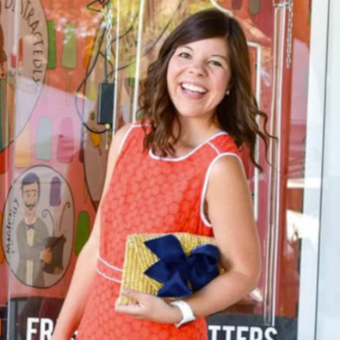 Peachy Pendants - Wholesale Clutch Bag - Women's - Vineyard Straw Clutch with Navy Bow1