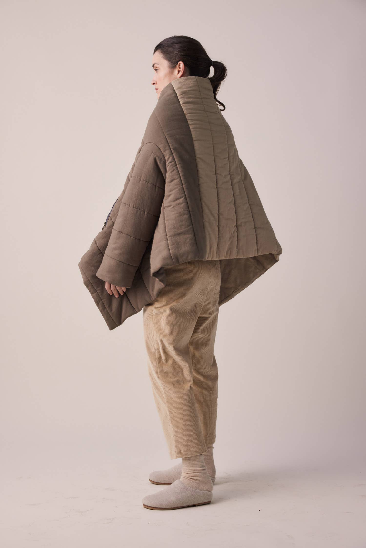 Bronze Grey Blanket quilt jacket for wholesale on Faire15