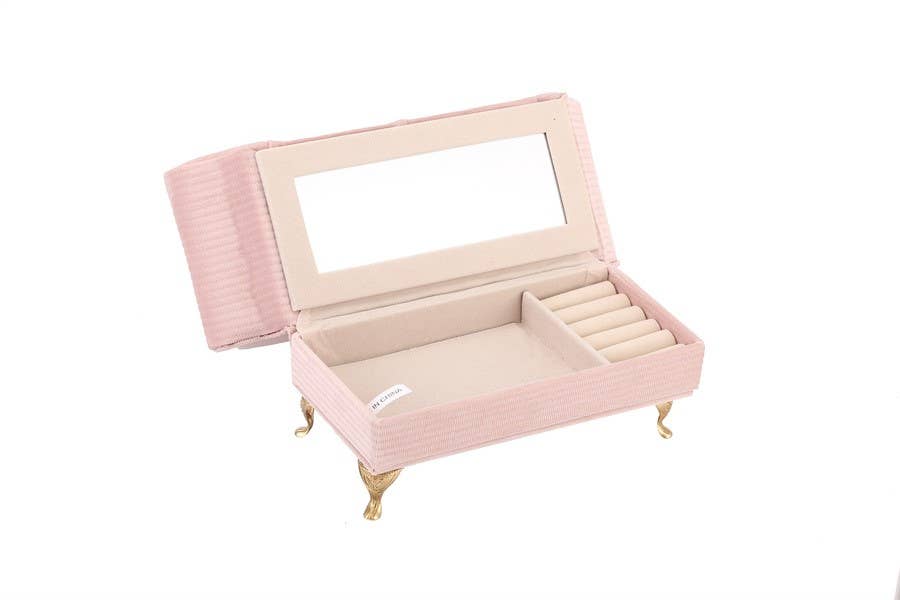 Nima Accessories Inc - Vendita all'ingrosso Portagioie/organizer per gioielli - Scatola portagioie rosa a forma di divano antico per donna1