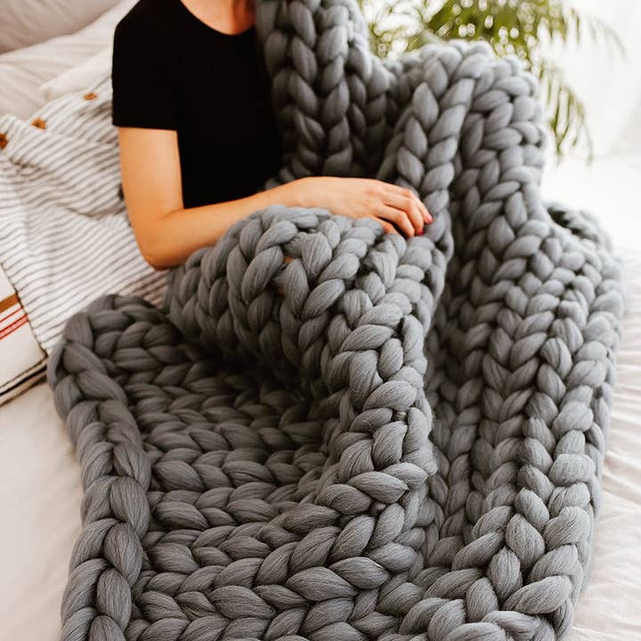 Chunky Wool Studio - Wholesale Throw Blanket - Handmade Throw Blankets 100% Merino Wool7