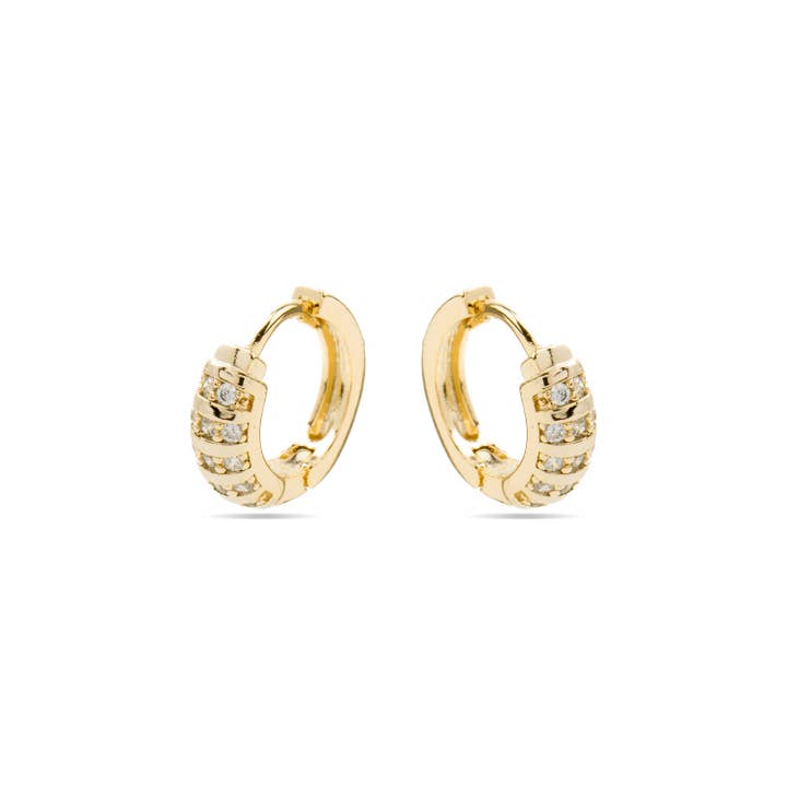Luxenter - Wholesale Huggie Earrings - Pendientes de Circonita Brillante acabados en oro amarillo de 18K - Linbu1