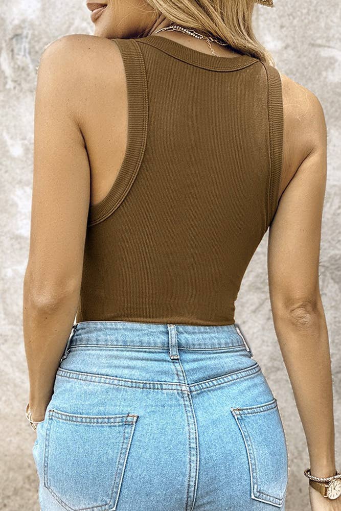 UNISHE - Wholesale Tank Top - Women's - Built-In Bra Solid Color Sleeveless Tank Top ZK199815