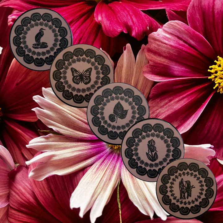 Maquillages Shimmer Balm pour la vente par Flora+Fungi Apothecary