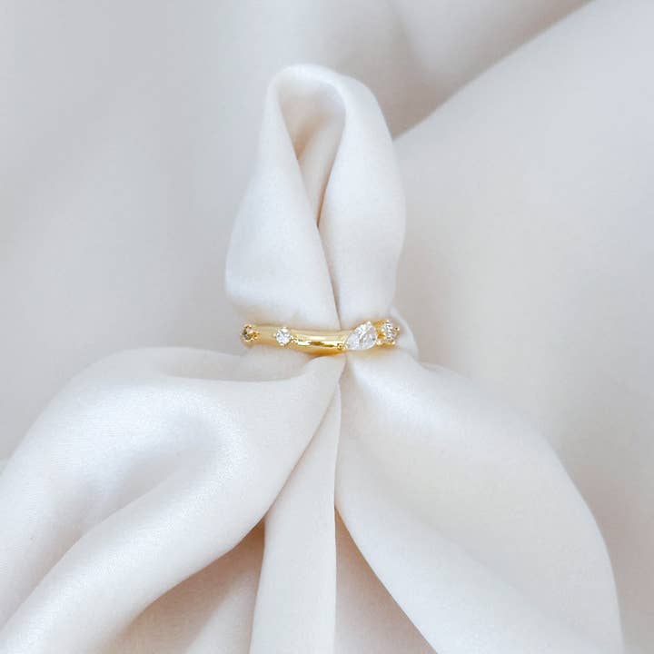 Amora Tårdroppe Klusterring för wholesale av LE Sensor