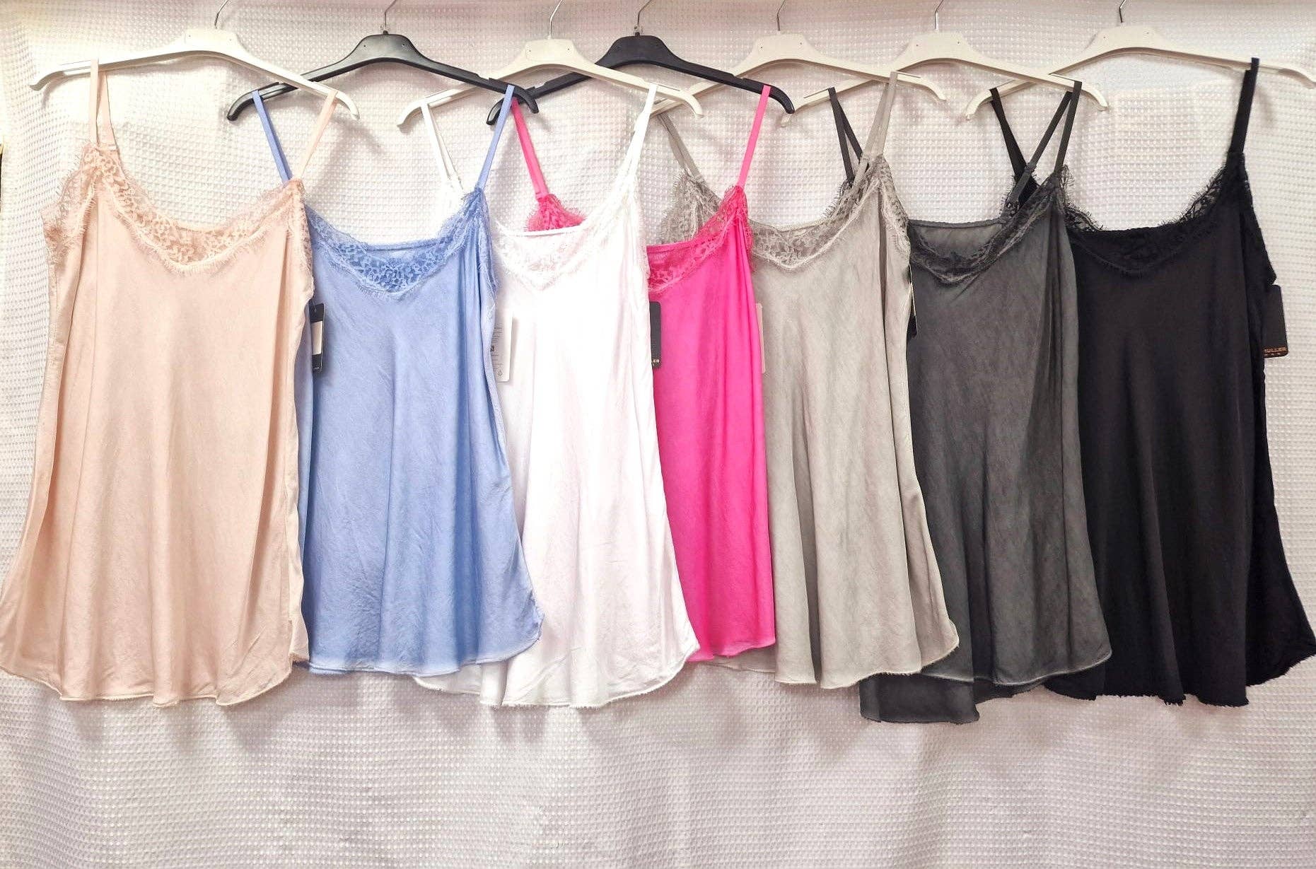 Kurt Muller – wholesale Tank top – Women′s – Sateen Crochet Trim Vest Top5