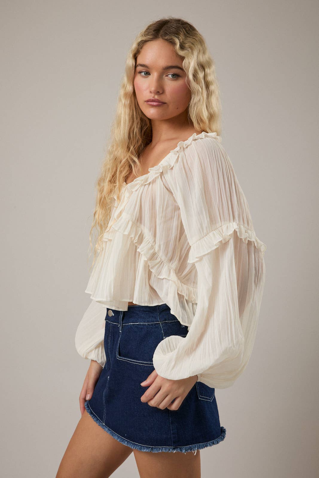 LE LIS - Wholesale Blouse - Women's - SCOOP NECK RUFFLE DETAIL BLOUSE14