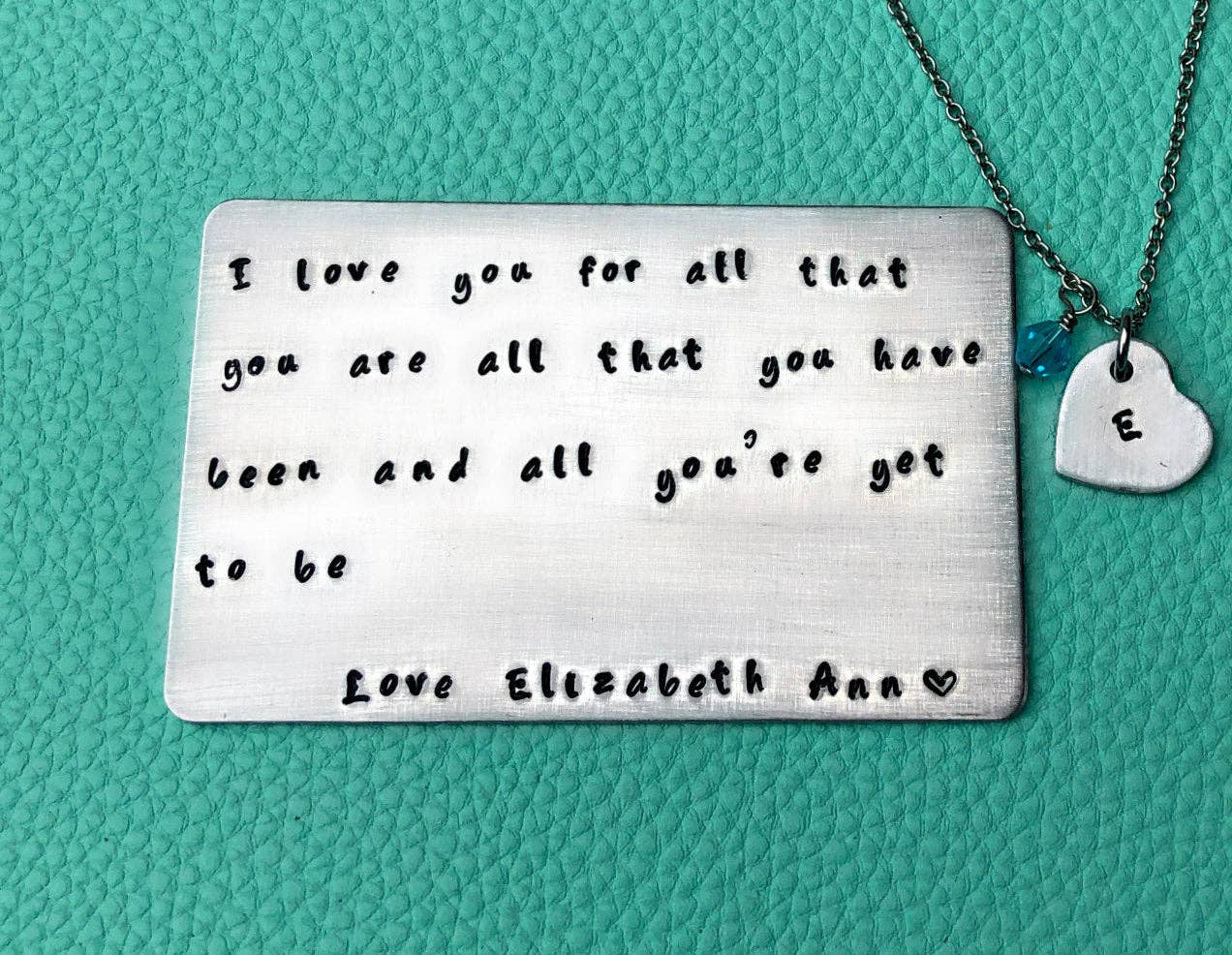 Handmade by Marlayna – Großhandel Kette mit Anhänger/Charm – Jubiläums-Wallet-Karte mit Halskette0