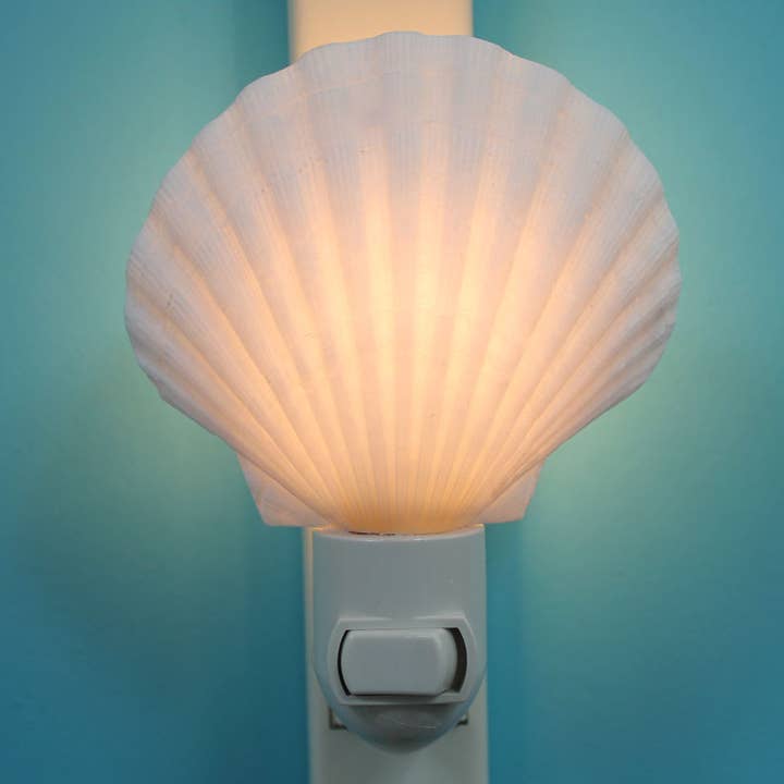 California Seashell Company - Wholesale Night Light - Irish Scallop Seashell Night Light1