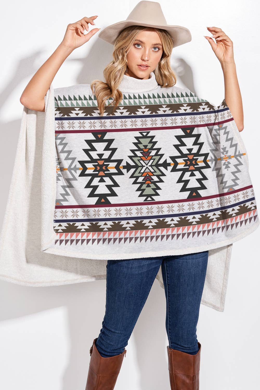 Phil Love – Großhandel Poncho – Damen – T773S2037 - Lässiger aztekischer Poncho mit Rollkragen6