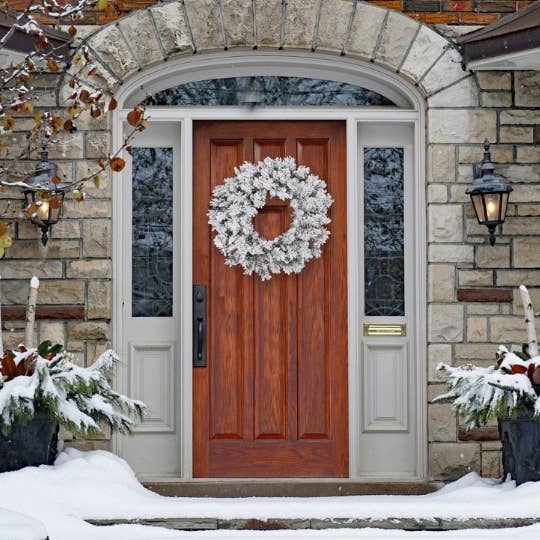 Perfect Holiday - Wholesale Wreath - Snow Flock 24-Inch Wreath, Festive Holiday Home Decor0