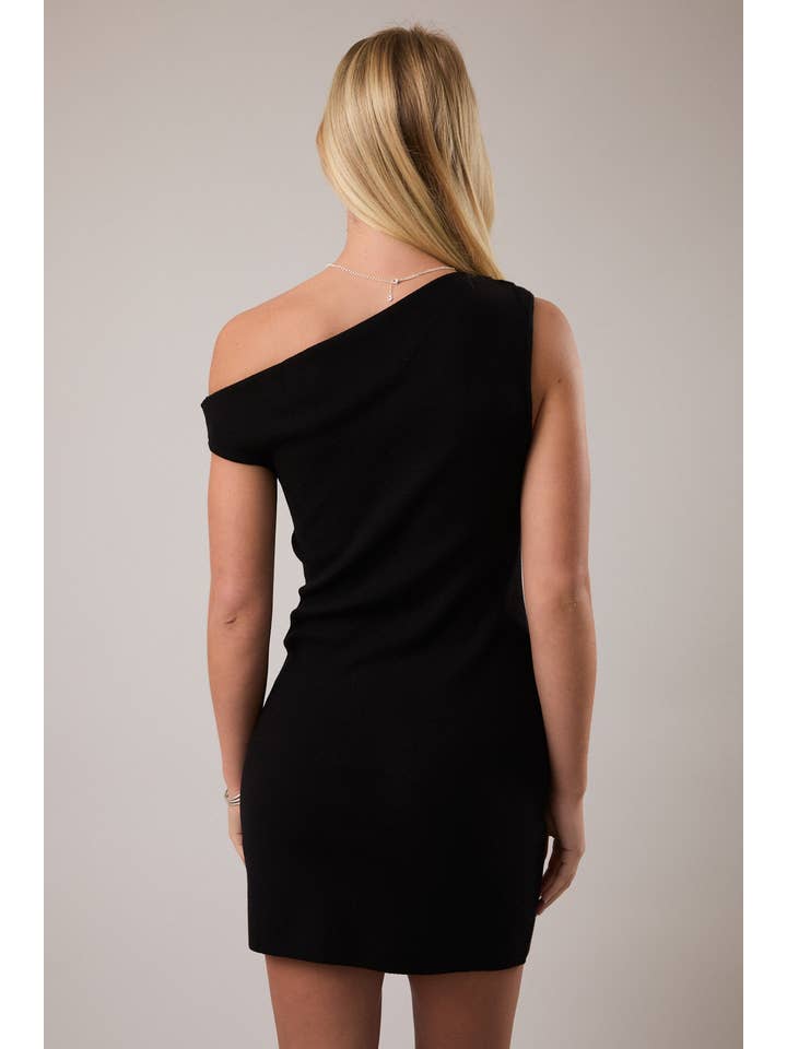 LE LIS - Wholesale Dress - Women's - ASYMMETRICAL SHOULDER SWEATER MINI DRESS2