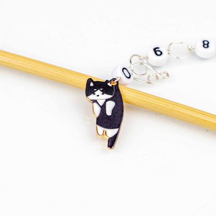Twice Sheared Sheep - Wholesale Knitting/Crochet Supplies - Black Tuxedo Cat Knitting Chain Row Counter