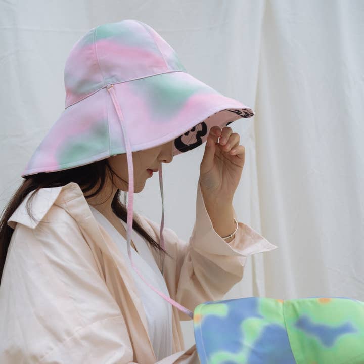 Reversible Sun Hat - Pink for wholesale on Faire2