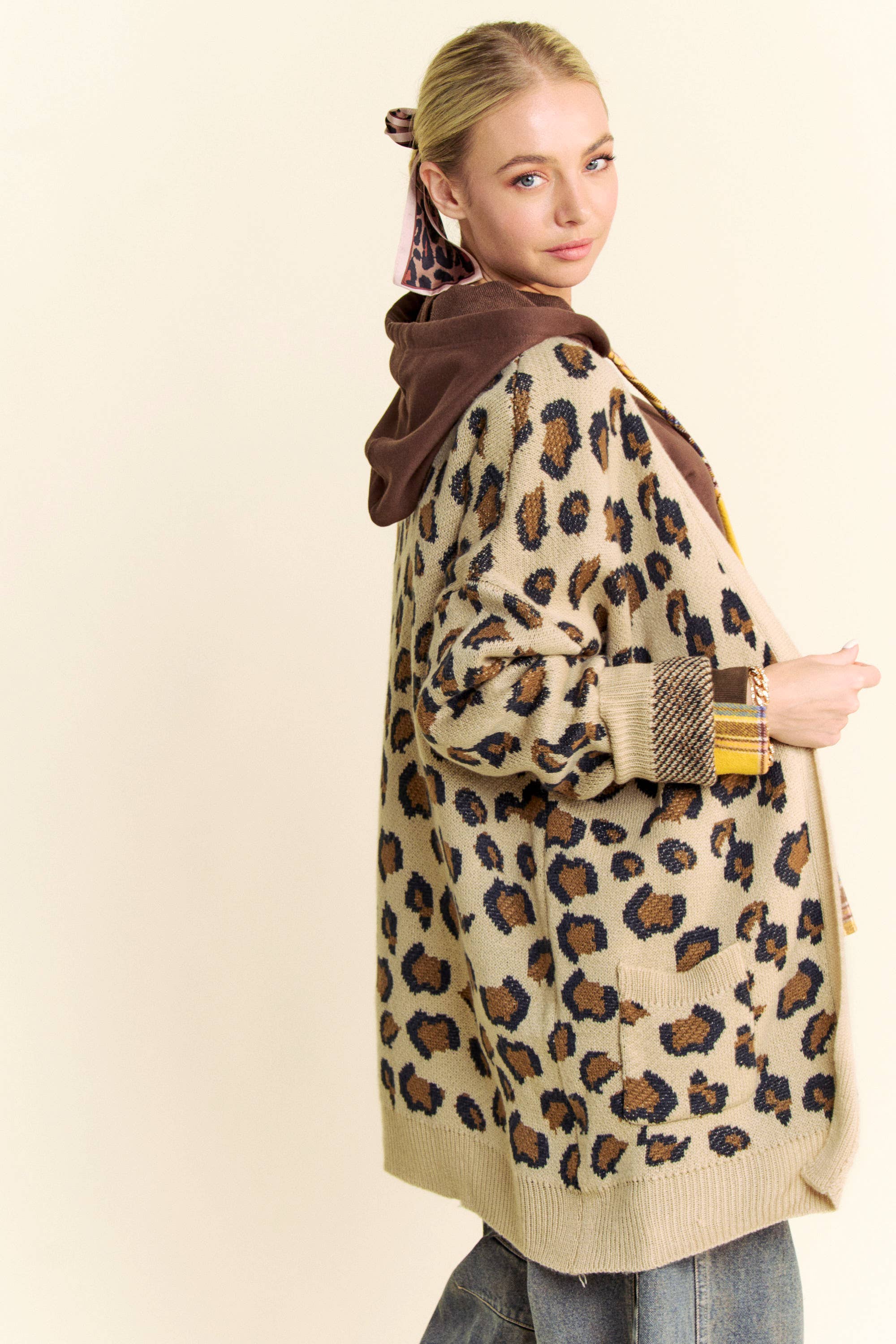 Mokka Open vest met lange mouwen en luipaardprint met zakken voor groothandel op Faire2