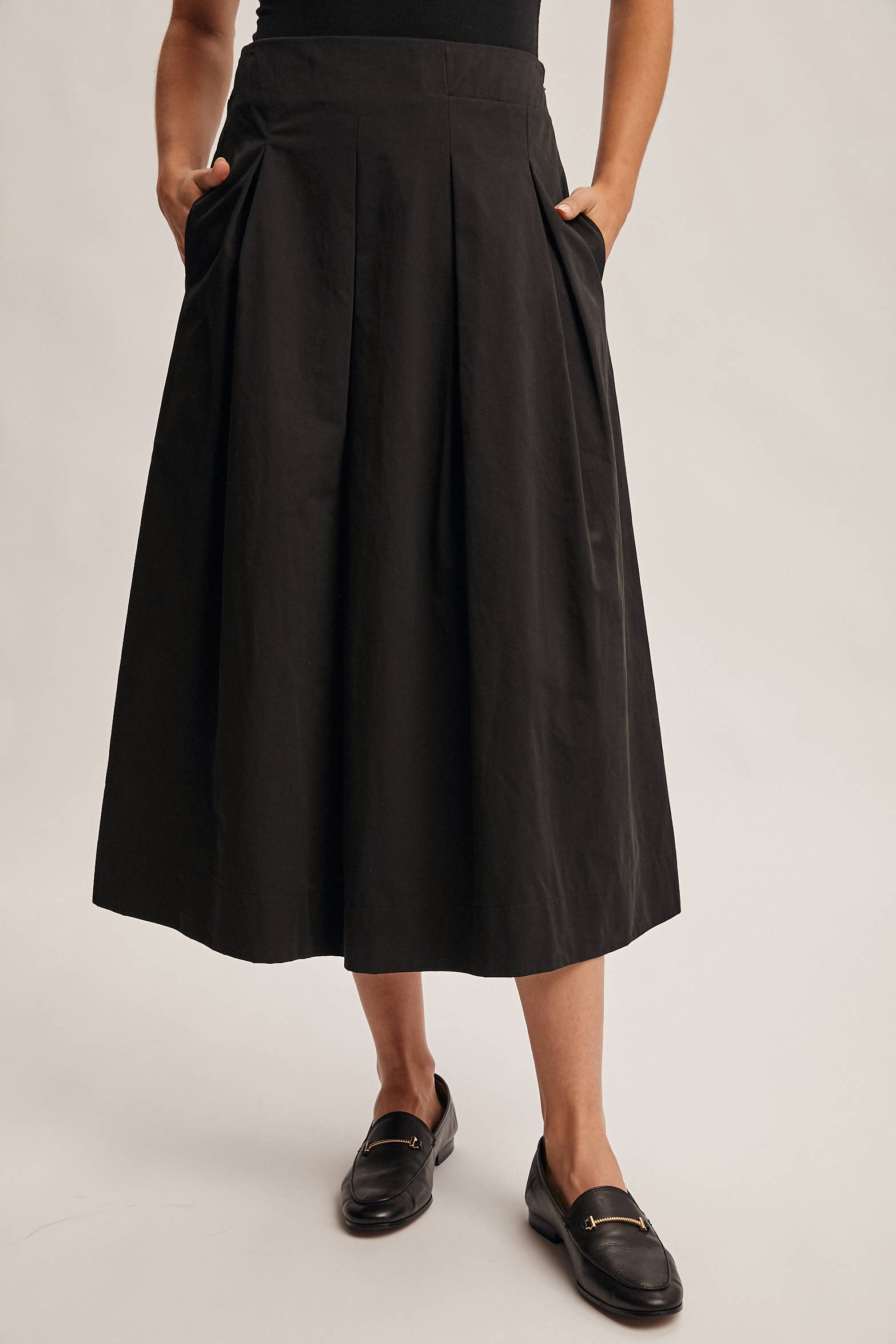 Forte – Engroshandel Nederdel - Dame – Plisseret A-line Midi Nederdel FSK00010