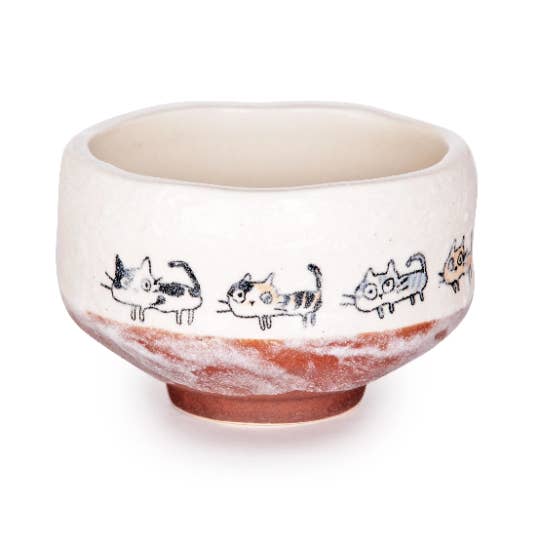 Mini tasse à thé japonaise en forme de matcha fabriquée au Japon, motif chat pour la vente par Melange Marche