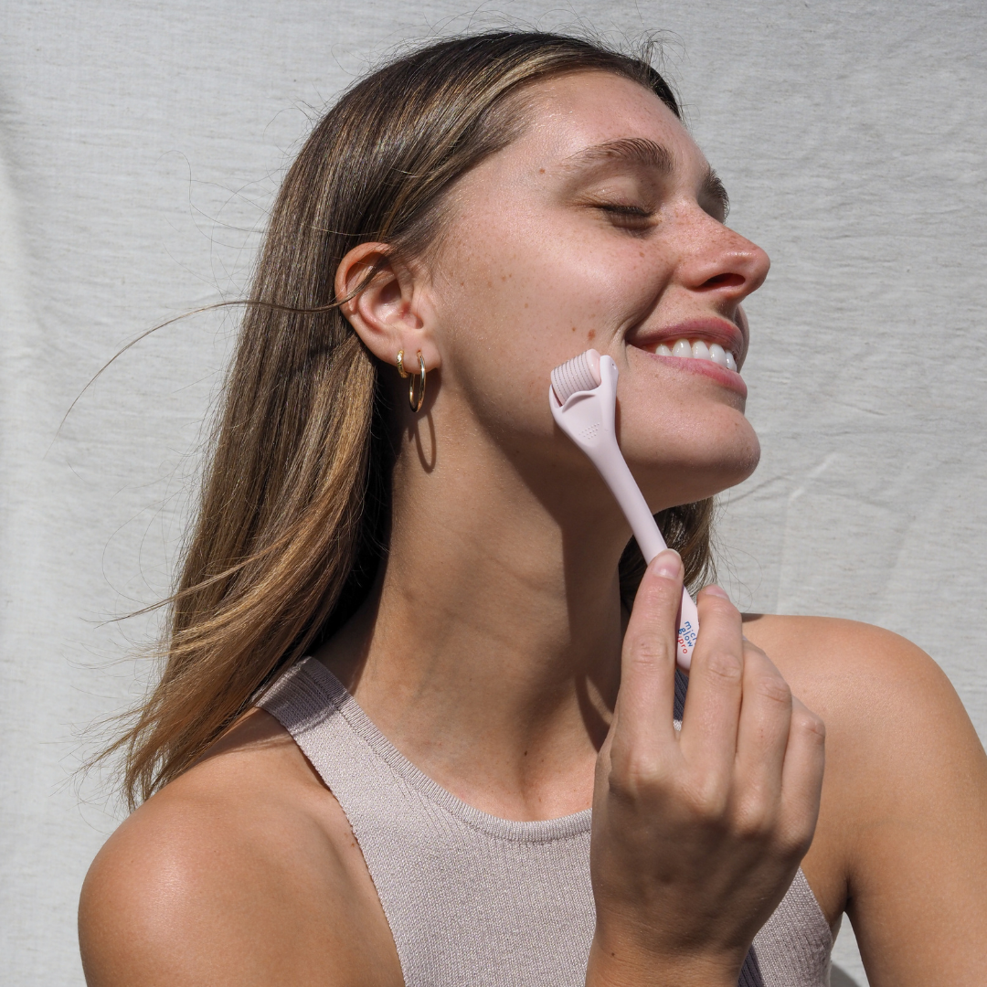 Micro Glow - Wholesale Face/Beauty Roller - 0.3mm Derma Roller - Skin Micro Needling Device8