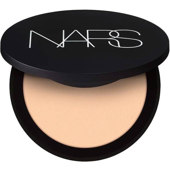 Nars Soft Matte Advanced Perfecting Powder, Creek, 0,31oz/9g für den Großhandel von Super Stock Wholesale