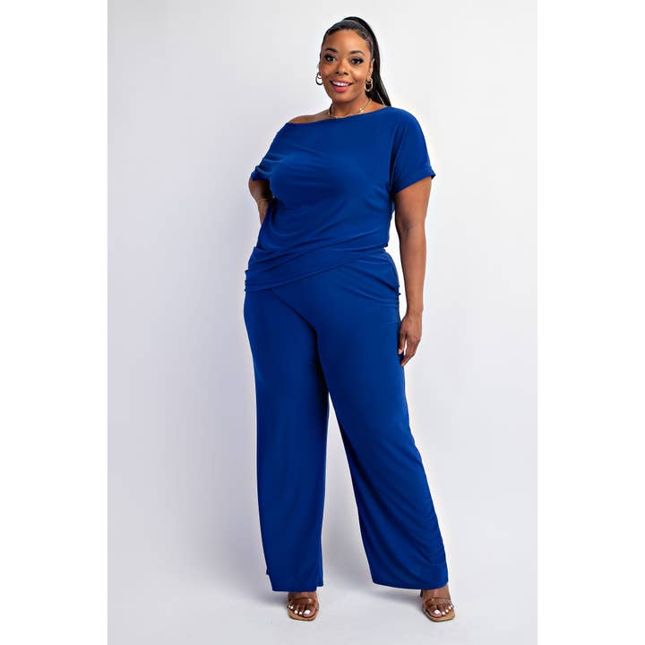 PLUS SIZE KORTÄRMAD TOPP OCH BREDA BENBYXOR för wholesale av The Curve LA