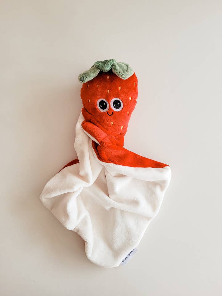 Baby Blankie - Marie-Antoinette Strawberry - Veille sur toi for wholesale by Shine on me Distribution