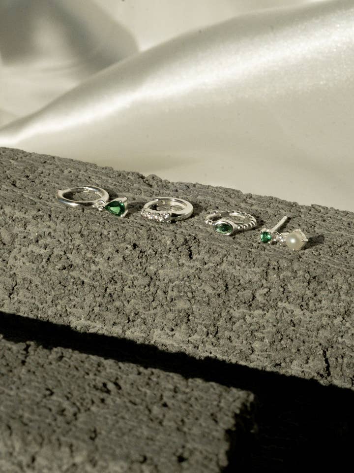 Clio Emerald oorbellen set - Sterling zilver voor wholesale door S-kin Studio Jewelry