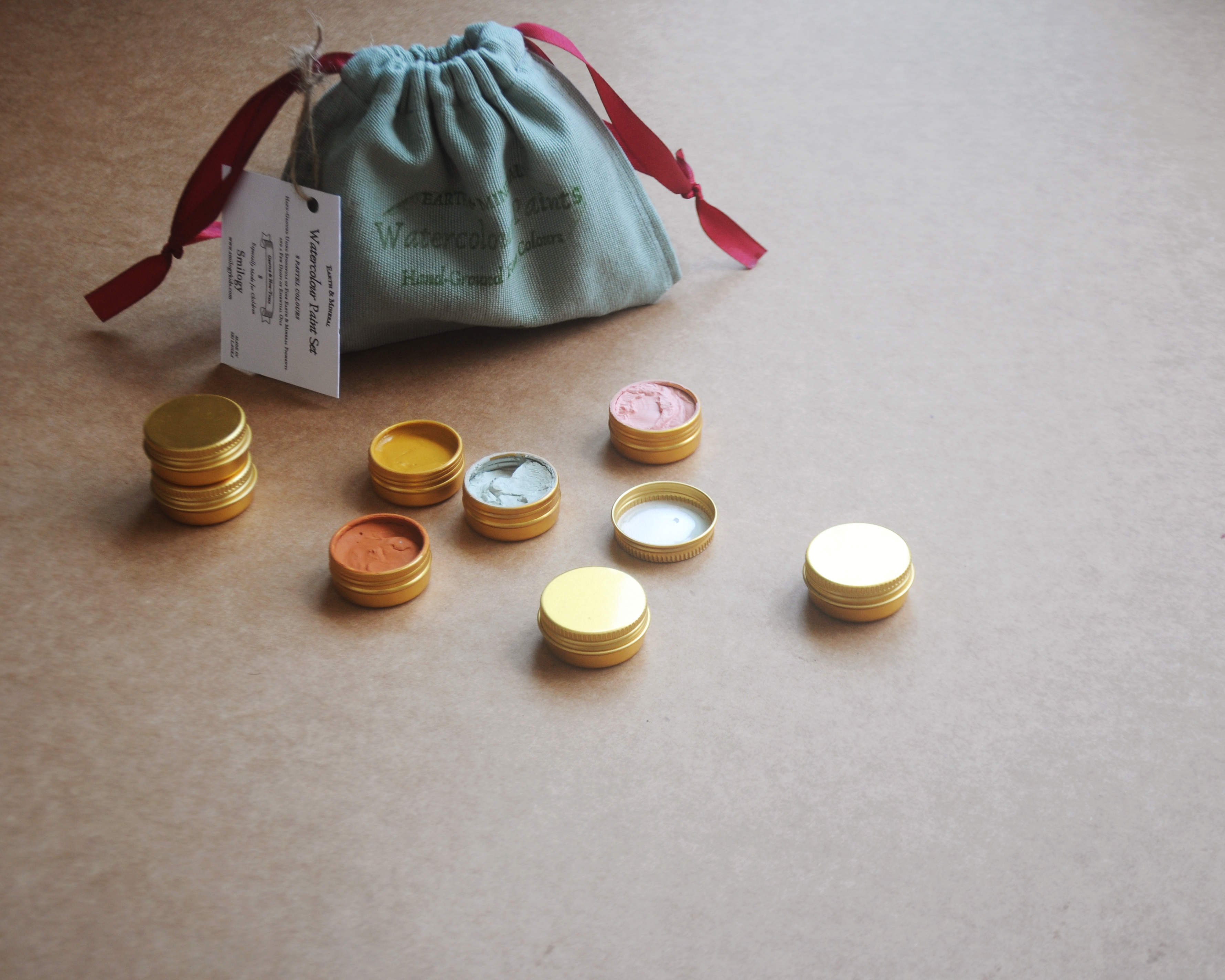 Smilogy Kids Ltd - Vendita all'ingrosso Acquarelli - Set di acquerelli naturali terrosi e minerali per bambini1