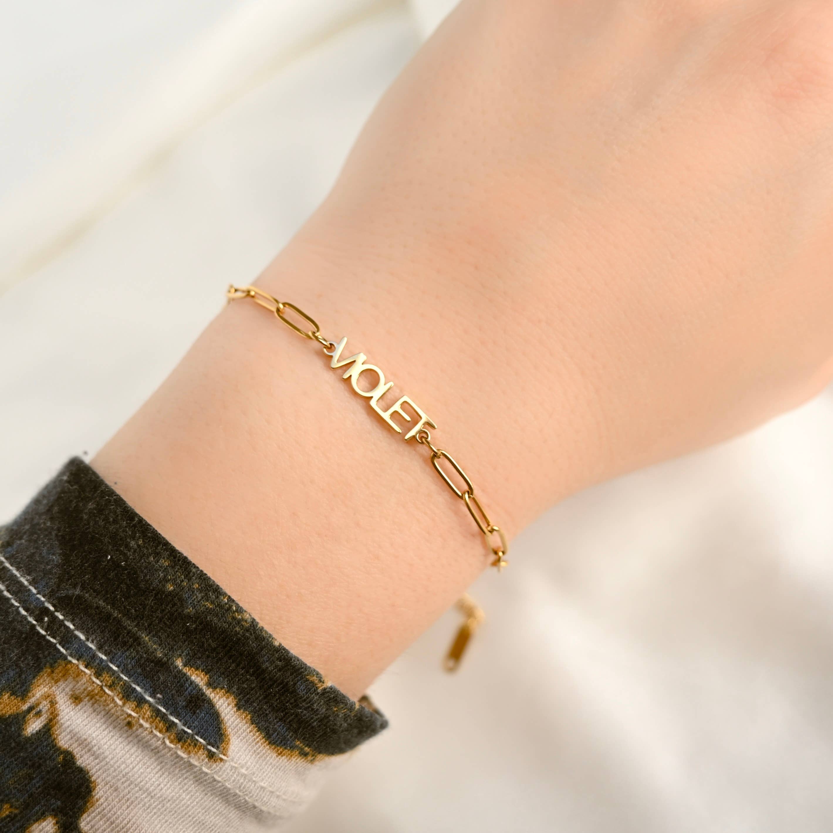 Blueyejewelry - Wholesale Charm/Dangle Bracelet - Custom Name Bracelet - 18k Gold Personalized Name Bracelet 6