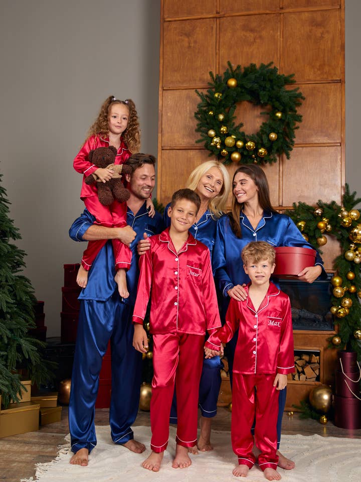 Sisters G Kids - Wholesale Sleepwear set – Unisex - Family Matching Christmas Satin Pajamas 1