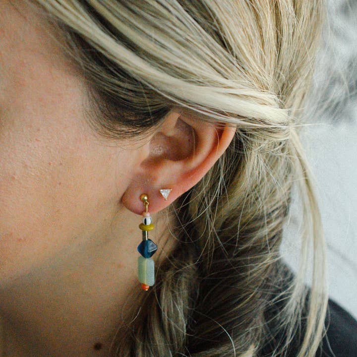Jill Makes – wholesale Dangle earrings – Multicolor beaded dangle earrings1