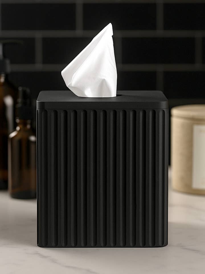 Boîte à mouchoirs en cube cannelé pour la vente par MidTwenty Creative Studio