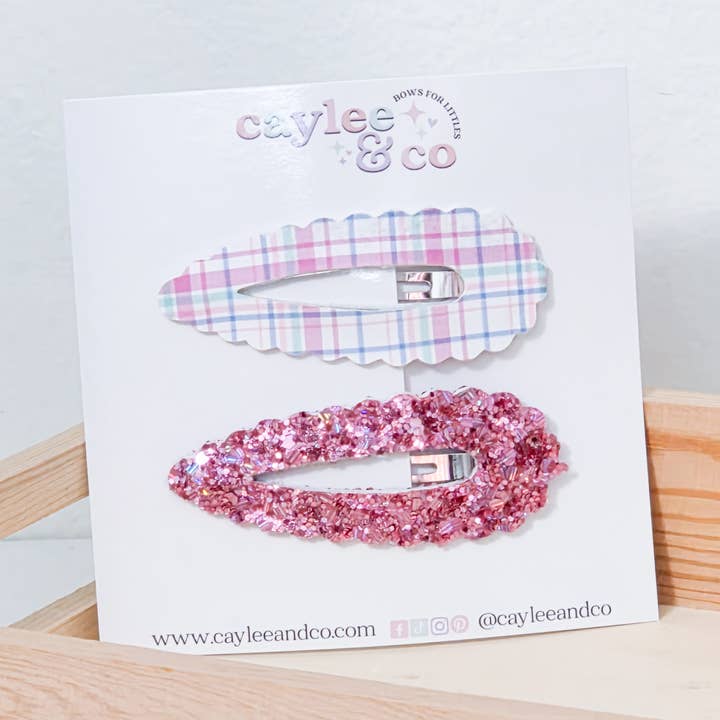 Clips à pression | Clips à coquille | Carreaux roses pour la vente par Caylee & Co