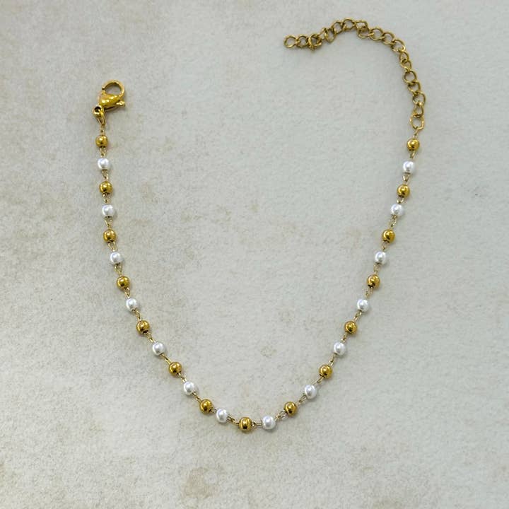 Cassette Barcelona - Wholesale Beaded bracelet - Panner Bracelet w White Beads0