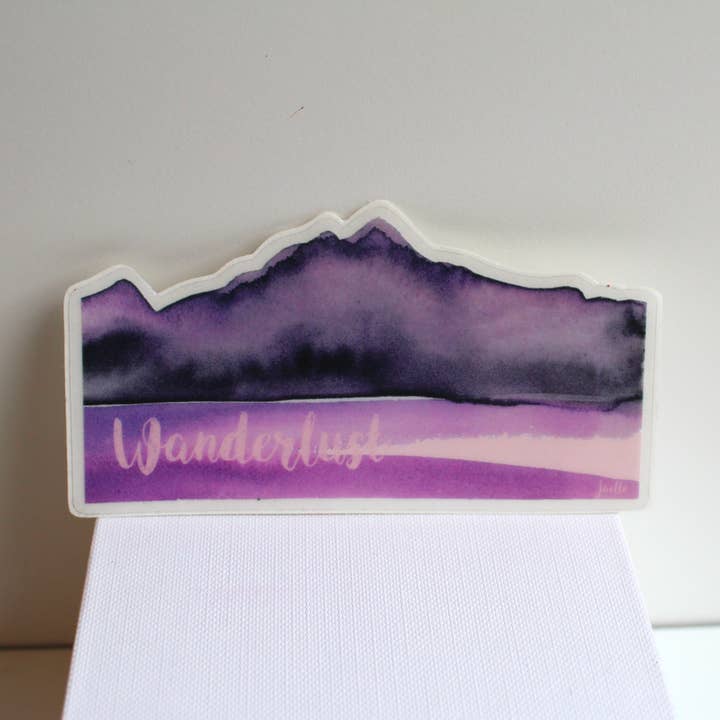 Vinyl klistermærke - lilla bjerg Wanderlust akvarel Design for engroshandel hos Joelle Hanton Art