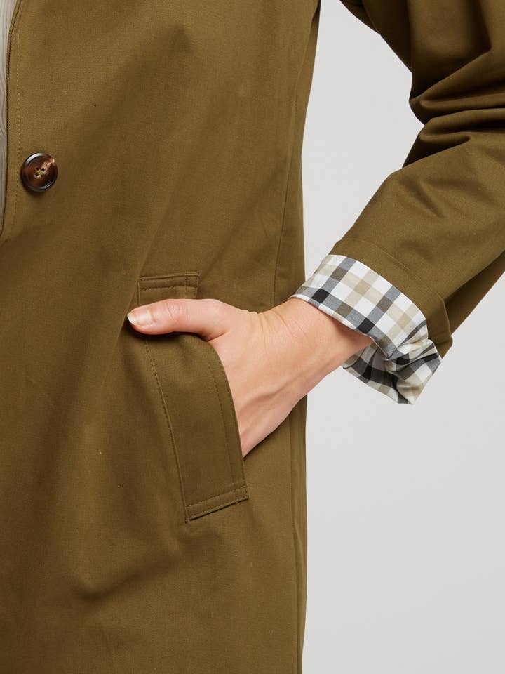 Andy & Lucy - Wholesale Trench Coat - Women's - MANCHESTER - Long trench coat with checkered lining3